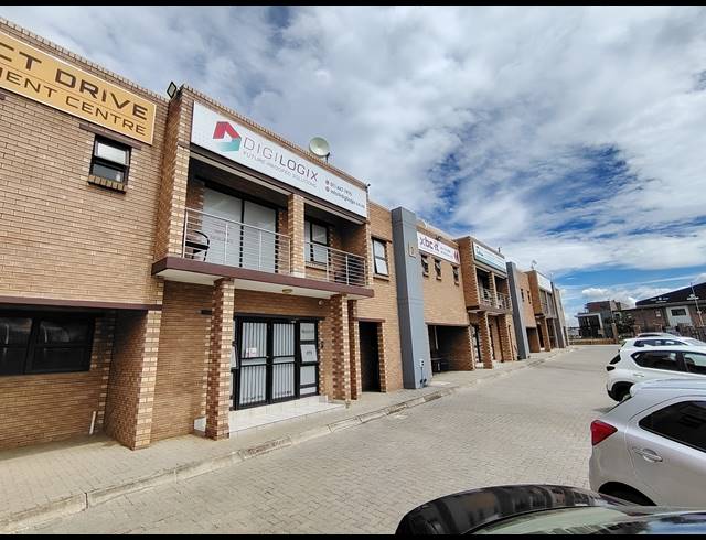 427M² WAREHOUSE TO LET IN AIRPORT PARK